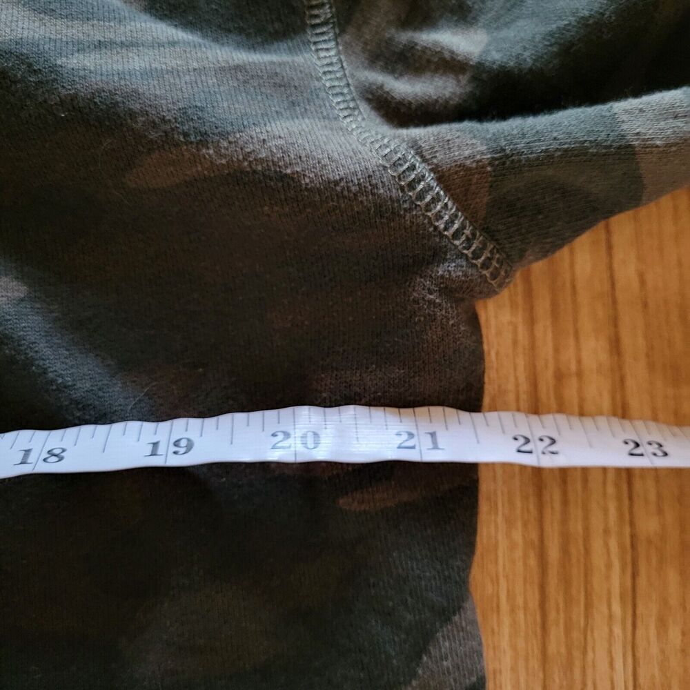 Sanctuary Sweater Sweatshirt Women Large Green Camo Lace Up Neck Everyday Casual - Picture 7 of 12